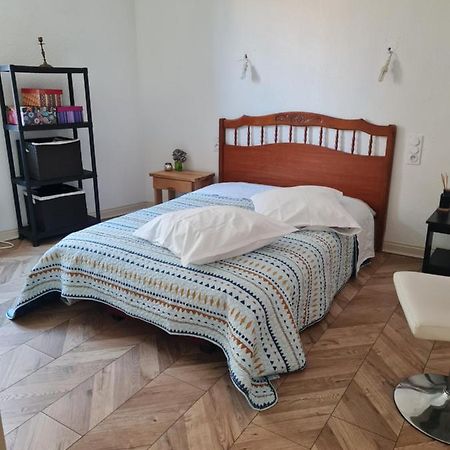 Chambre Grand Appartement Perpignano Esterno foto